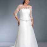 uzun kollu büyük beden gelinlik modeli