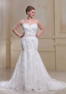 zayıf gösteren büyük beden gelinlikler