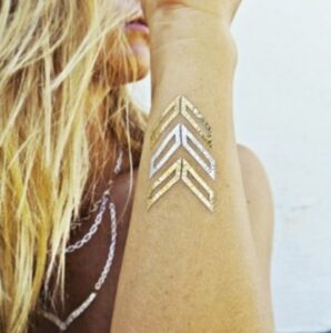 metalik dövme modeli