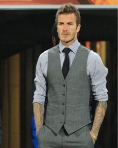 gri yelekli takım elbise modeli