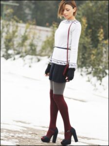 en güzel diz üstü çorap kombinleri