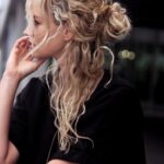 kıvırcık yarım topuz modelleri