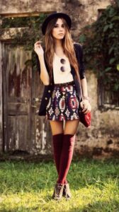 renkli diz üstü çorap modeli