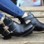 siyah cut out bot modeli