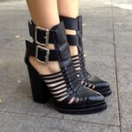 topuklu cut out bot modeli