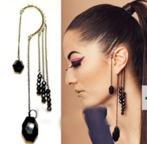 tek kulağa takılan küpe modelelri