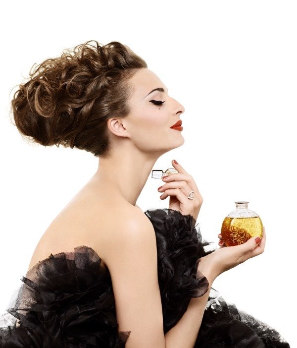 En kalıcı bayan parfümleri