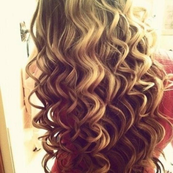 Kıvırcık Saç Modelleri