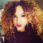 kısa kıvırcık saç modeli