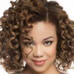 kıvırcık saç modelleri kısa