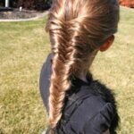 kız çocuk balık sırtı saç örgüsü