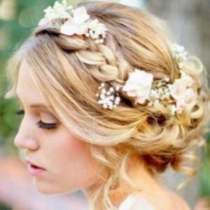 sade-ve-modern-gelin-topuzu-modeli