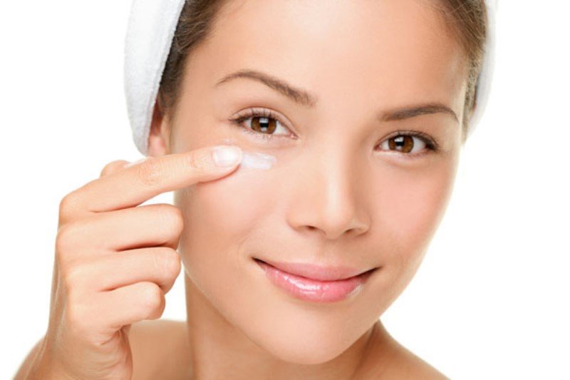 Göz çevresi kremi tavsiye