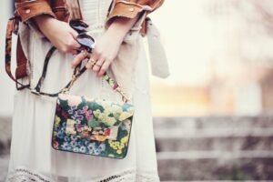 çiçekli çanta modeli