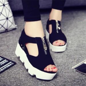 kalın taban yazlık sandalet modeli