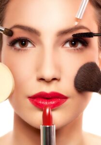 Karma ciltler için makyaj bazı önerileri