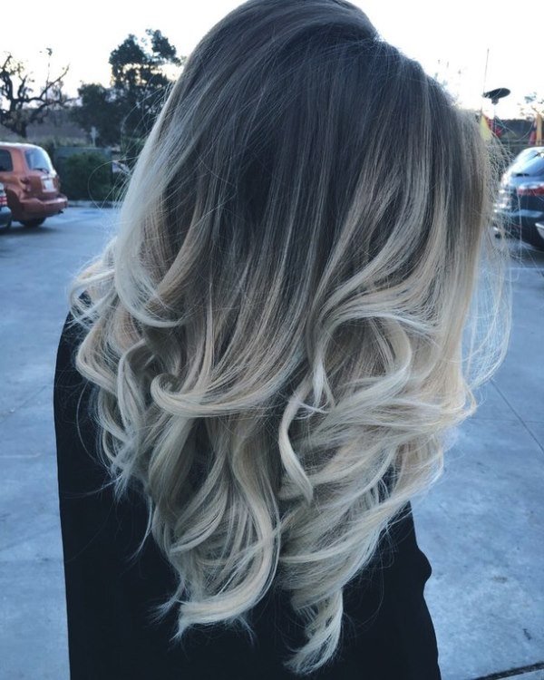 Saç dökülmesi için hangi doktora gidilir