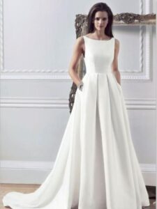 sade gelinlik modeli