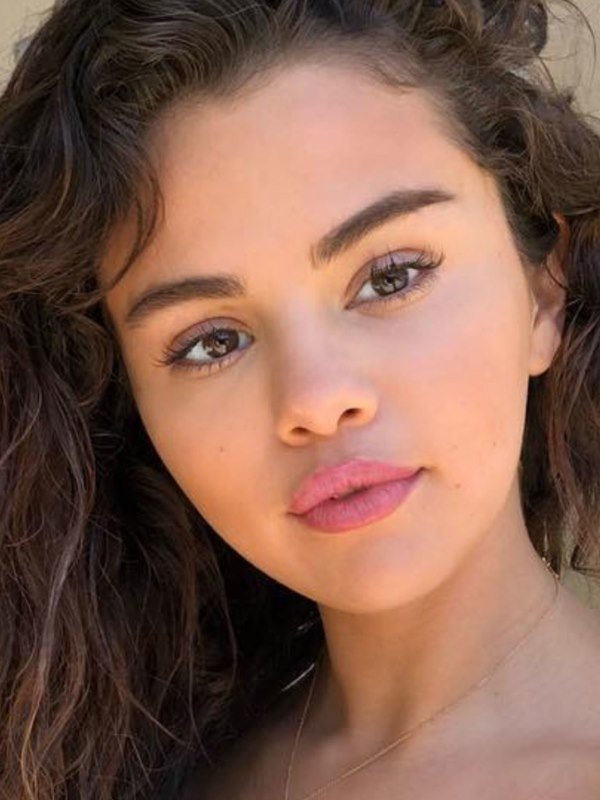 Fondötensiz yaz makyajı