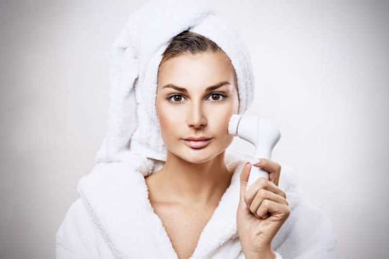 Yüz Temizleme Fırçası Nedir ve Nasıl Kullanılır