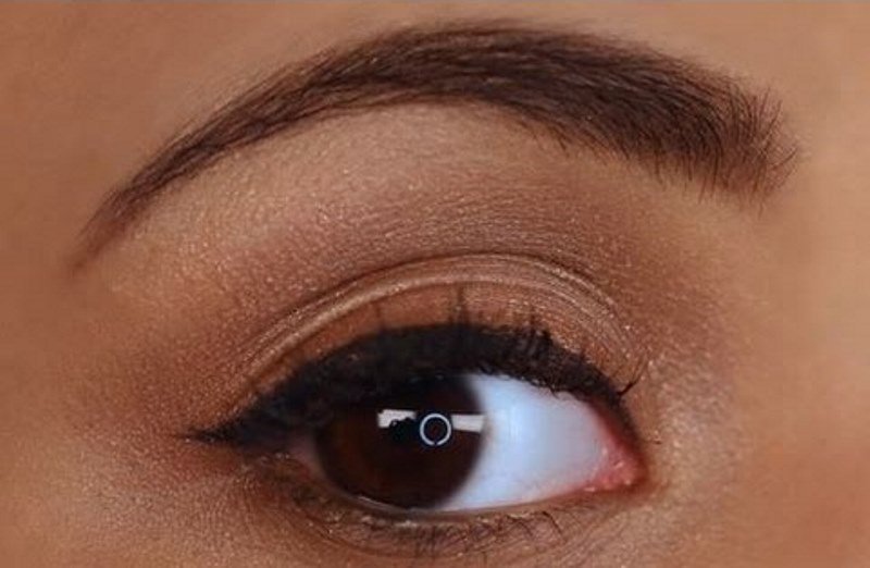 2021 güzellik trendleri - Kavisli kaş modelleri