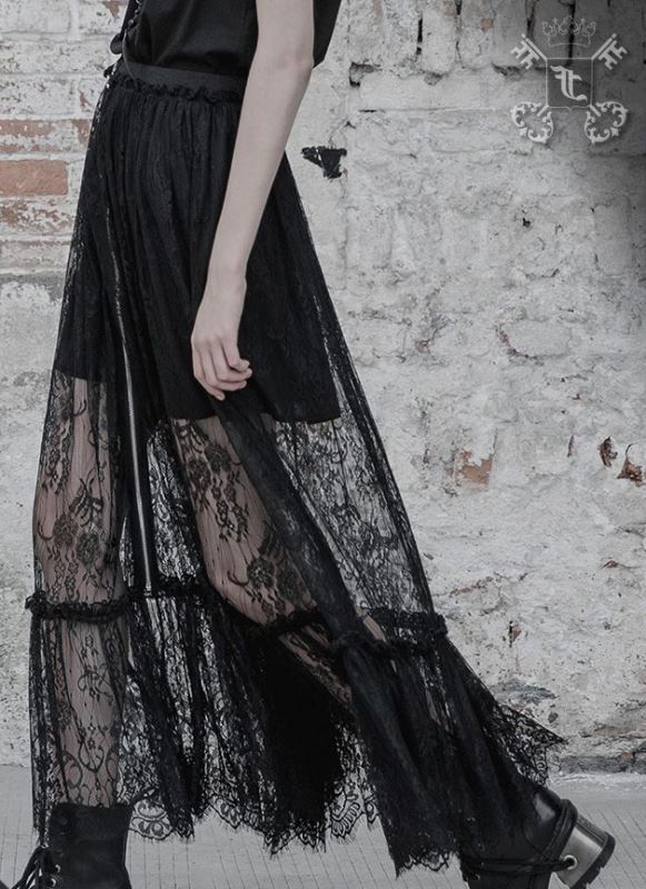 gothic tarzda dantel etek modeli