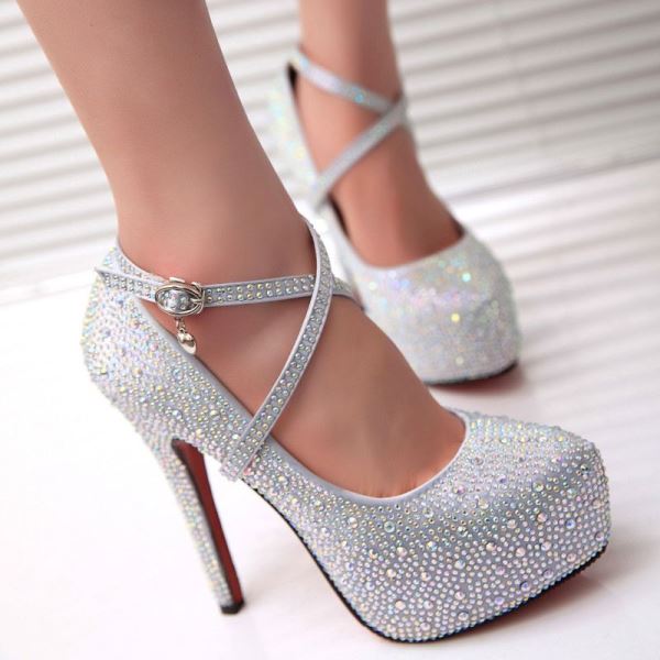 Platform topuklu ayakkabı kaç cm