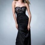 siyah uzun mezuniyet elbisesi