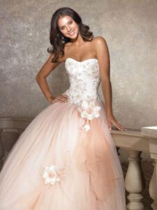 en şık sünnet annesi abiye elbiseleri