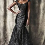 zayıf gösteren sünnet annesi elbisesi