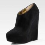 dolgu topuk süet kısa bot