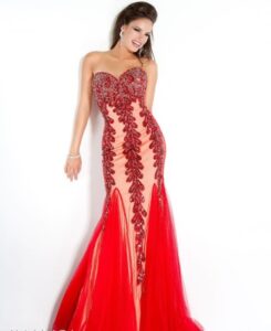 kırmızı yeni yıl abiye elbisesi