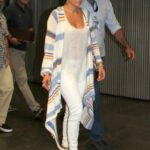 Jennifer-Lopezin hava alanı kıyafeti