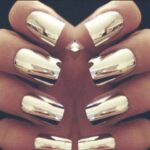 metalik gümüş rengi oje