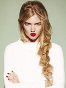 yandan Örgü saç modelleri