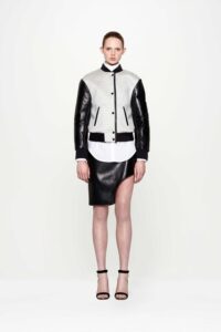 Asimetrik kesim deri etekler