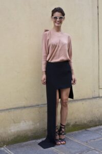 mini asimetrik kesim etek modeli