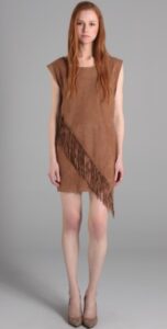 süet püsküllü elbise modeli