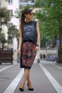 kalem etek tişört kombini