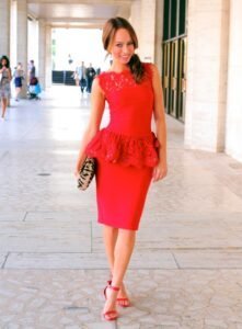 kırmızı kokteyl elbisesi