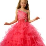 kız çocuk kırmızı gelinlik modeli