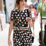 siyah çiçekli elbise modeli