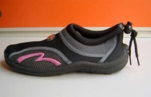 kullanıslı deniz ayakkabısı modeli