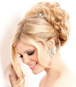 Sünnet annesi topuz saç modelleri