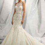 boyu uzun gösteren gelinlik modelleri