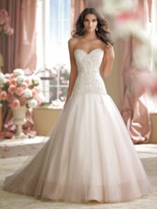 kısa boylu gelinler için gelinlik modelleri