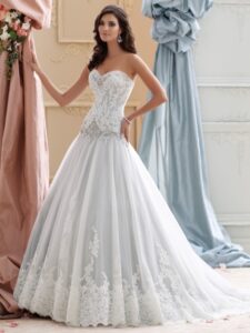 straplez gelinlik modeli