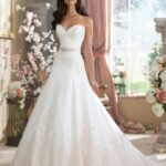 vücut hatlarına göre gelinlik modelleri