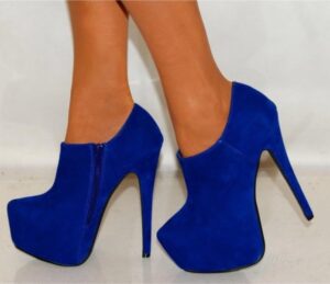 mavi kadife ayakkabı modeli