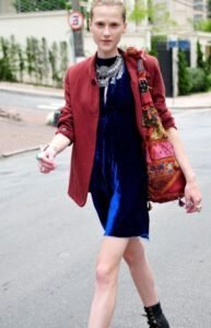 en-tarz-kadife-elbise-modelleri